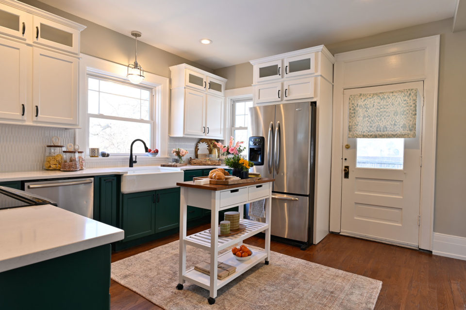 Bargain mansions kitchen
